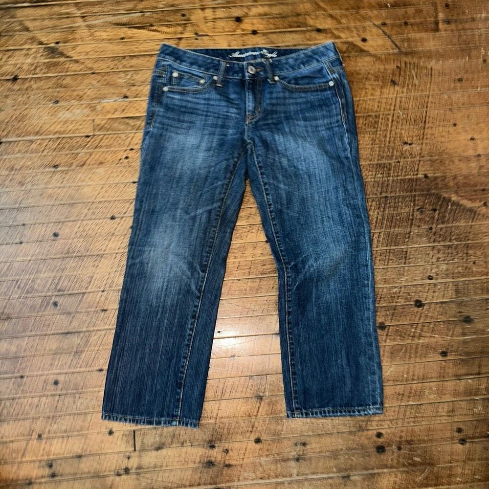 American Eagle boy fit dark wash sz 4 cropped normcore jeans